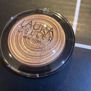 Illuminator laura geller